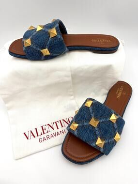 Valentino Rockstud Slide Sandals Blue Denim Size 38.5 / 8.5 Studded Quilted